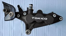 Adapter&Tokico 6-Kolben.jpg