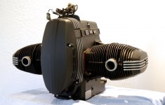 BMW Monolever Engine R80-1000.jpg