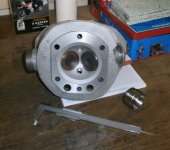 Mono Köpfe R100.jpg