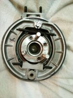 Adapter eingebaut mit Stehbolzen.jpg
