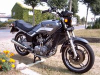 Yamaha_XZ550_001_Lorenzen.jpg