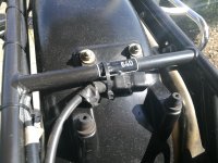 Isolierter Stecker unter der Sitzbank.jpg