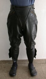 Breeches von vorn.jpg