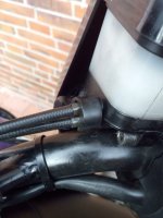 BMWGaszug.jpg