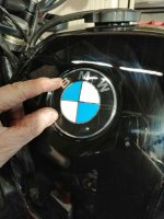 2020-11-18_BMW__Tankemblem 002.jpg 2020-11-18_BMW__Tankemblem 002.jpg