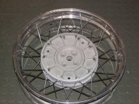Hinterrad R100R_Nabe_4.00_Felge.jpg
