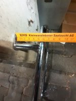 BMW-Träger_Abstand1.jpg BMW-Träger_Abstand1.jpg
