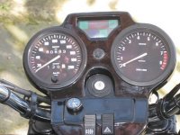 R100Tacho.jpg