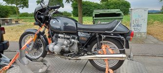 R 100 CS.jpg