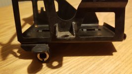 Batteriehalter mit Steckdose.jpg