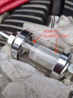 Riss im Kunststoff.jpg