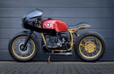 db558ed8-d91b-46df-9c6c-ba62a3dae9e2.jpg