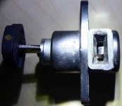 Sitzbankschloss 247E Nase i.O. 0,7mm.jpg