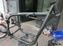 BMW R80 Rahmen lackiert matt.jpg