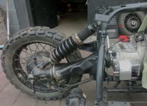 BMW R80 Schwinge eingebaut.jpg