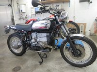 R80ST-red.JPG
