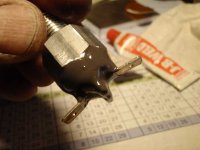 jb-weld-schalter.jpg jb-weld-schalter.jpg