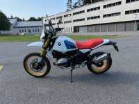 R 12 GS 1.jpg