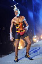 Galiano_Mens_fashion_2c7a.jpg