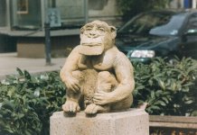 2002-02, konstanz modern art brunnen bild 5.jpg
