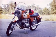 R90S_01 linke Seite.jpg