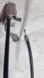 Verschraubung Zug oben in Gehäuse_02.jpg