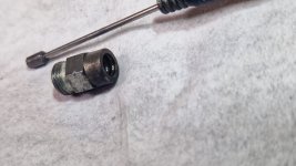 Verschraubung Zug oben in Schraubnippel_04.jpg