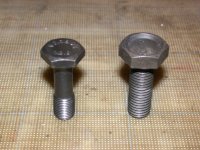 Schwungscheibenschrauben M10 + M11.JPG