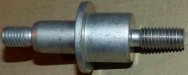 1458149 Gewindebolzen.JPG