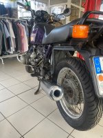 r100r01.jpg