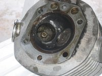 Bertha_Zylinderkopf_re_Einlass%20004.jpg