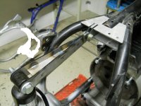 erste Blechteile montiert (4) klein.jpg