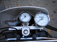 BMW-INSTRUMENTE.jpg