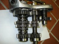 R12 Getriebereparatur 017_800x600.jpg