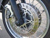 bre_r100r_01.jpg