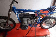 r100gs-rahmen-motor.jpg