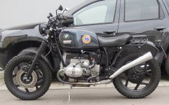 BMW_Scrambler_Auspuff_hoch.jpg