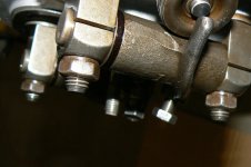 Zylinderkopf Kipphebel Schrauben 3 Rillen.jpg
