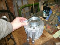 2011-02-28_BMW-Zylinder-Kolben 008.jpg