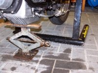 BMW_Ständer_02~3.jpg