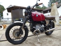 bmwno8a.jpg