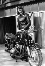 04-She-designed-that-racing-suit-for-Harro-s.jpg