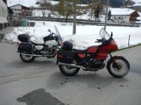 R100RT und Cali II, beide geb.1982, ein gutes Paar.jpg