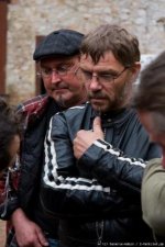zuhörer in hohlenfels.jpg
