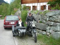 Mit Dani im Seitenwagen, 15.5.2015.jpg