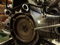 5  Schwungrad abhebeln.JPG