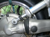 008-Öhlins_ohne_Feder_an Anschlag.jpg