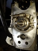 Kettrad-KW-lager-sitzt.jpg Kettrad-KW-lager-sitzt.jpg