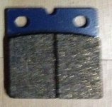 Bremsbelag mit Rille.JPG